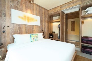 1-bedroom Pool View Suite