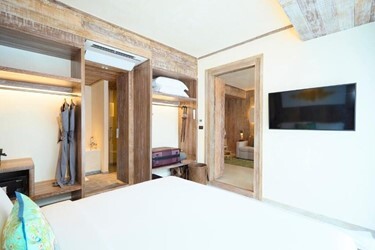 1-bedroom Pool View Suite