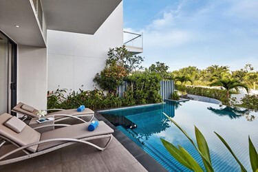 3 Bedroom Apartment Private Pool