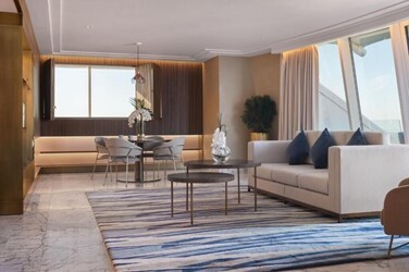 Al Marsa Suite