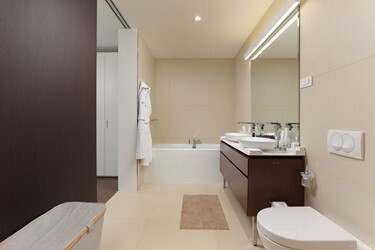 3 Bedroom Sea View Line