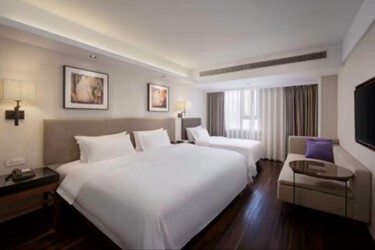 SSAW Triple Room
