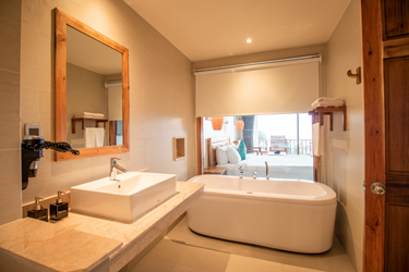 Connecting Deluxe Ocean View