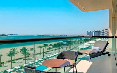 1 Bedroom King Suite with Sea View