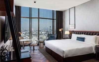 Deluxe Room - King