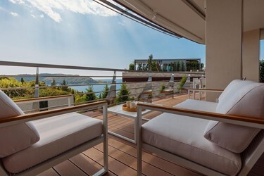 4 Bedroom Garden View Line