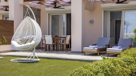 One Bedroom Deluxe Beach Suite Sea View
