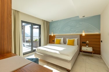 2-Bedroom Sea View Suite