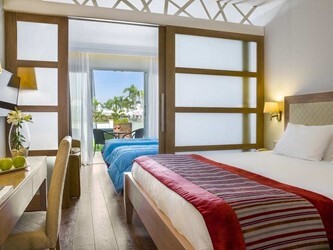 Family Junior Suite with Private Garden (Pool View)