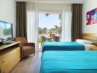 Family Junior Suite with Private Garden (Pool View)