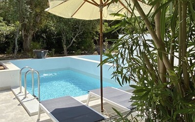 Casual Room Private Pool