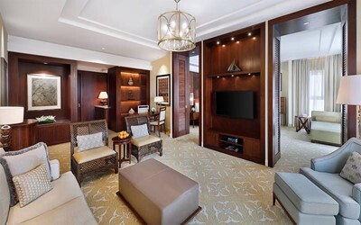 1 Bedroom Club Suite