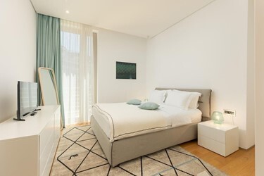 Penthouse 3 Bedroom Sea View Line