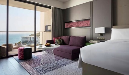 Glamorous Seascape Ocean View Room 1 King