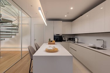 Penthouse 4 Bedroom Garden View Line