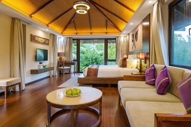 Master King Room