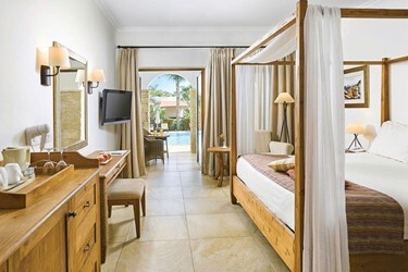 Fishermans Swim Up Junior Suite