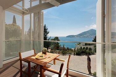 Comfort Room Sea View and Terrace Infinity