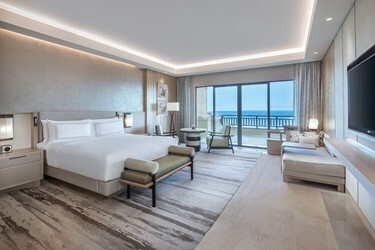 2 BR Ocean View Suite - 1 King & 1 Twin