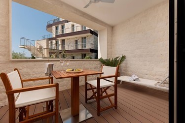 Club Room Sea View and Terrace Infinity