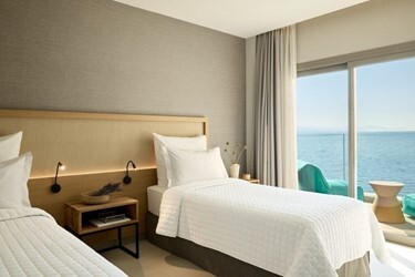 Bungalow Family Suite with Sea View