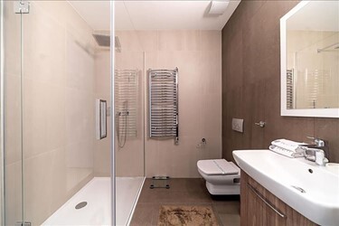 One Bedroom Garden View Line