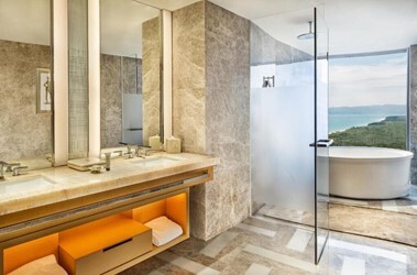 Ocean View Ambassador Queen Bed Suite