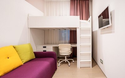 One Bedroom Deluxe Sea View Line