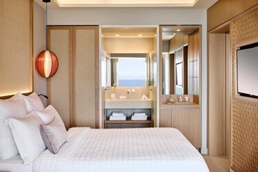 Bungalow Suite Two Bedroom Private Garden with Sea View