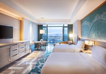 Ocean View Queen Bed Room