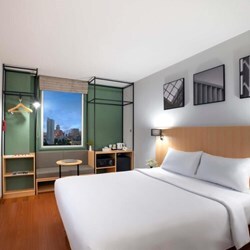 Superior Queen Room