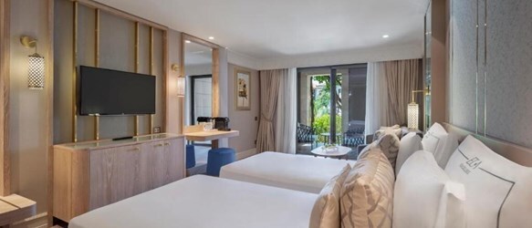 Lake House Family Suite
