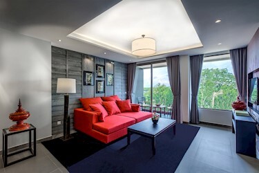 Hill View Suite