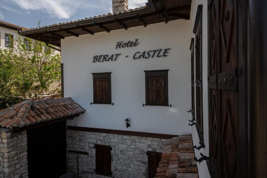 Berat Castle Hotel (ex. Hotel Berat Castle, Berati Castle Hotel) 4* фотосуреті