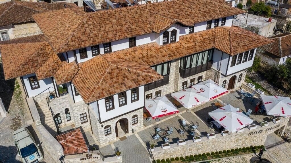 Фото Hotel Onufri Berat (ex. Onufri Hotel & Restaurant, Hotel Onufri) 4*