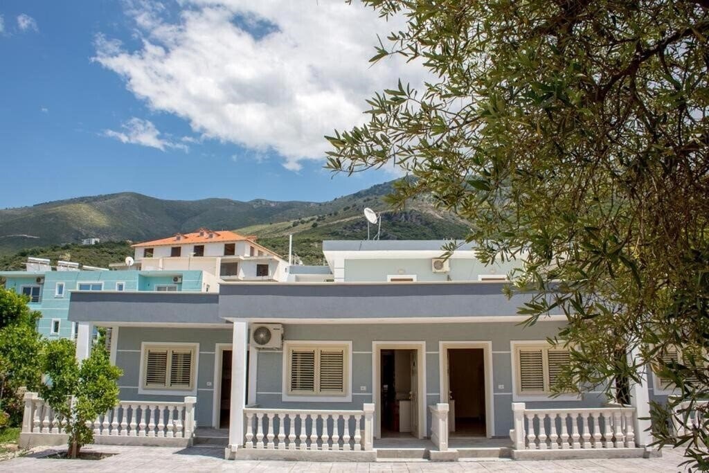 Отель Hotel Fitimi апартаменты