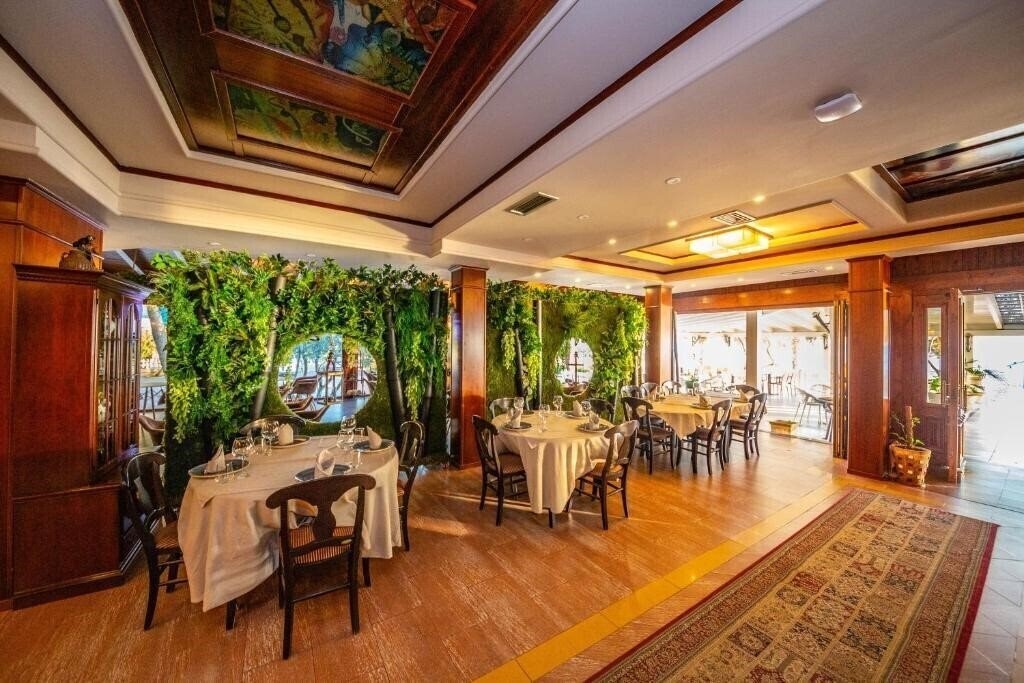 Majestic 4* суреті