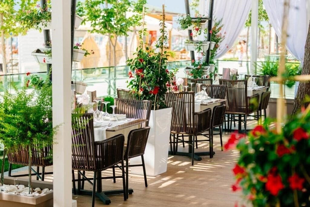 Albanian Star Hotel 4* фотосуреті