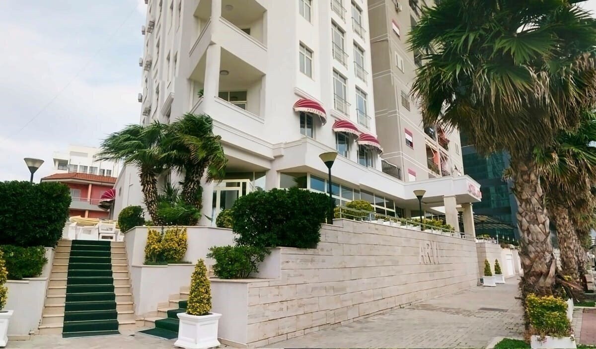 Отель Hotel Arvi 4*