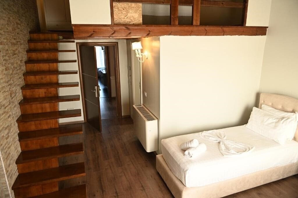 Onufri (ex. Onufri Hotel & SPA) 3* суреті