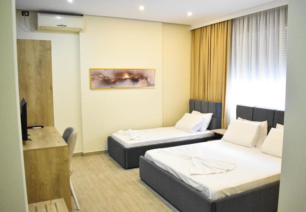 Фотография Hotel Delmar (ex. Durres Privat, Guest House Daniel, Hotel Del Mar) 3*