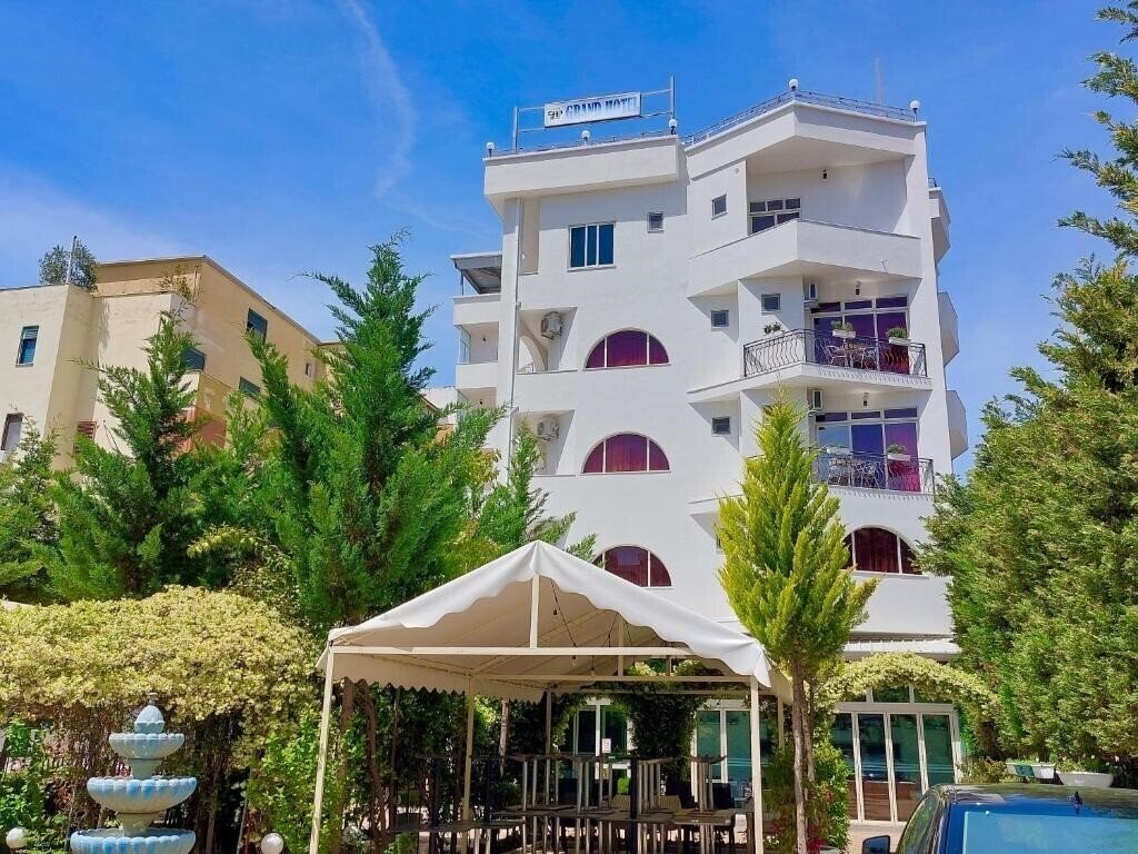 Grand Hotel Durres (ex. Grand) 3* қонақ үйі