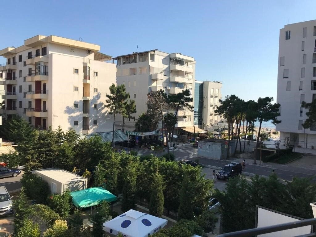 Grand Hotel Durres (ex. Grand) 3* суреті