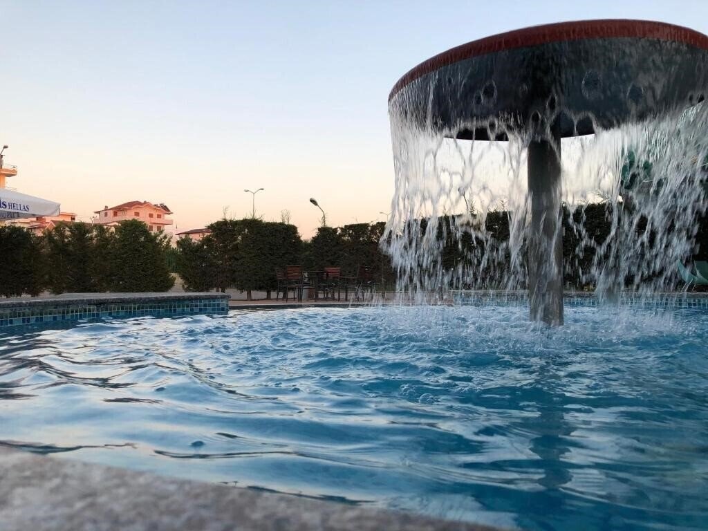 Изображение Hotel Blue Sky Golem 3*