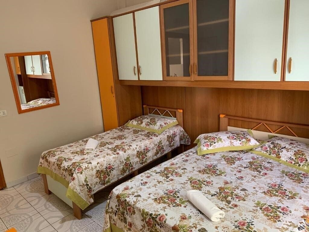 Отель Seaside 4*