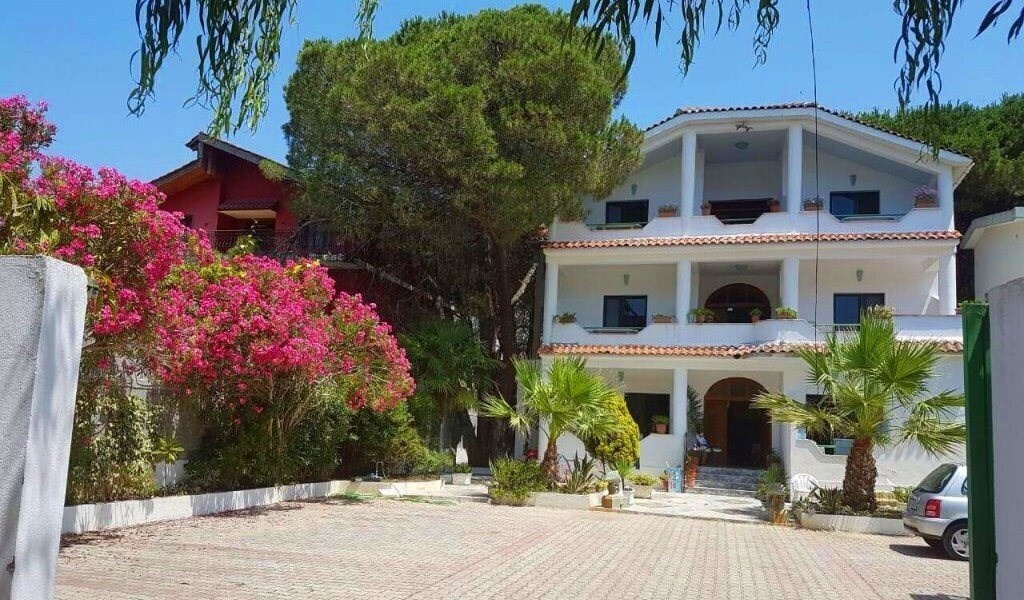 Villa Ujvara 2* қонақ үйі