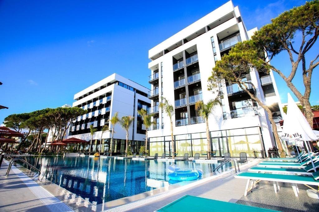 Отель Royal G Hotel & SPA 5*