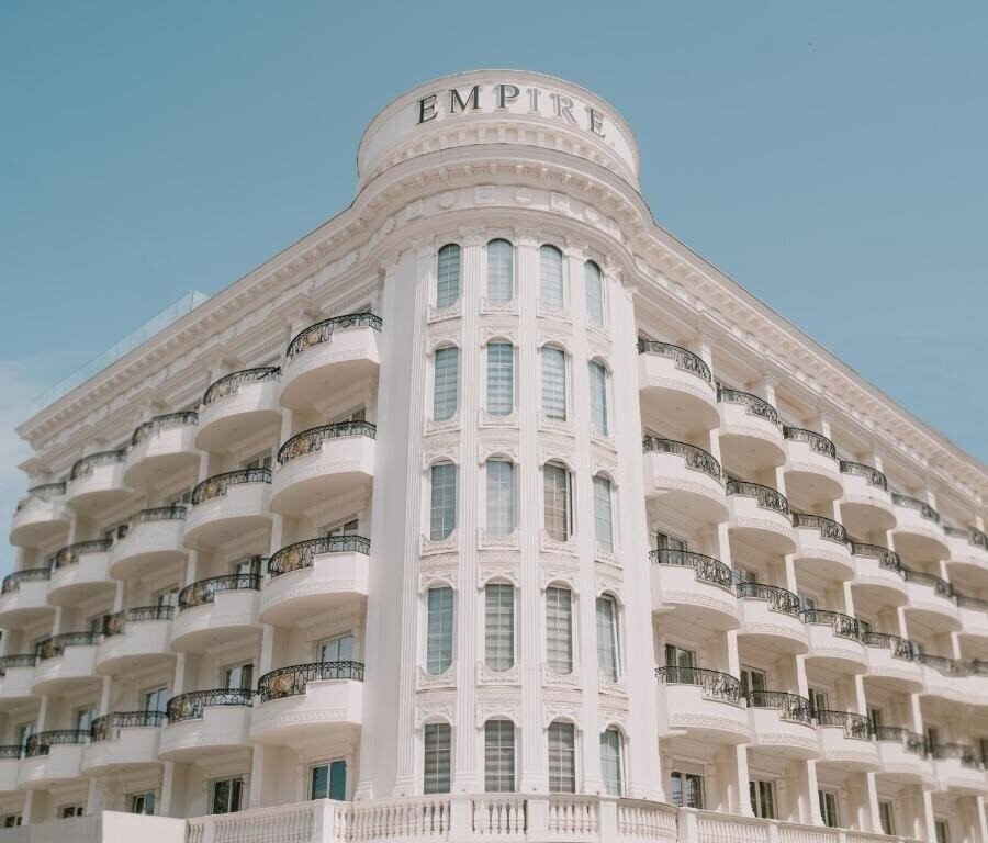 Фото Empire Hotel 4*