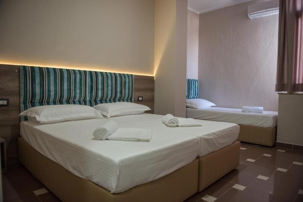 Отель Hotel Inn 3*