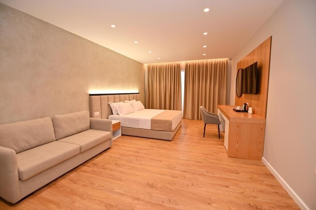 Изображение Zanzi 4*